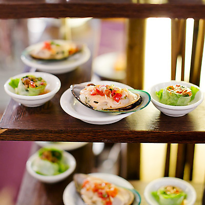 포토 JPG 해외이미지 접시 음식 빵 백그라운드 다이어트 토마토 손가락 휴가 치즈 패스트푸드 샌드위치 건강 육류 요리 사람없음 파티 식사 저녁식사 소고기 햄버거 흰색 막대기 꼬치 닫기 폐기물 상추 작음 깨 이쑤시개 점심식사 미니 핸드메이드 해외202004 해외포토 식기 손 컬러 채소 식재료 모션 유제품 이벤트 조미료 인스턴트 쓰레기 크기 파일형식 이미지허브