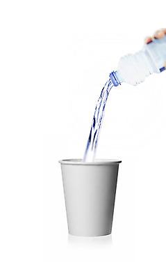 포토 JPG 해외이미지 음료 다이어트 유리 주류 건강 사람없음 컵 물 파란색 빛 얼음 거품 젖음 흐름 추위 가을 흰색 물방울 신선 잡기 액체 붓기 떨어짐 시원함 플라스틱 갈증 가득함 순수 큐브 오브젝트 상쾌 유리그릇 쏟아짐 내추럴 고립 소다 스플래쉬 해외202004 해외포토 자연요소 그릇 식기 계절 감정 컬러 컨셉 모션 재질 파일형식 이미지허브