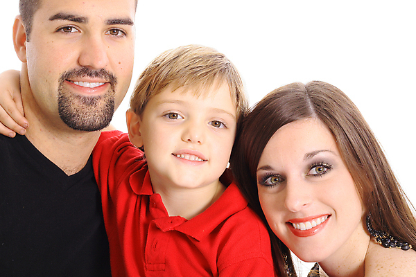 포토 JPG 해외이미지 모델 커플 행복 아들 어린이 가족 엄마 갈색머리 함께함 건강 사랑 미소 사람 앉기 소년 20대 세명 30대 부모 금발 육아 흰색 그룹 아빠 히스패닉 고립 스페인어 해외202004 해외포토 헤어스타일 남자 감정 컬러 컨셉 관계 모션 표정 청년 장년 파일형식 이미지허브