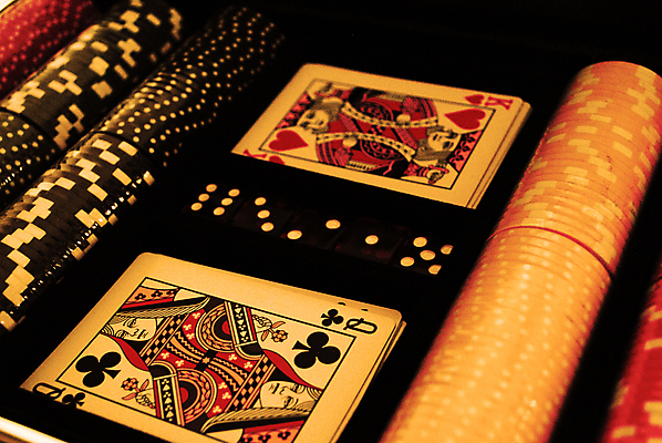 포토 JPG 해외이미지 사람없음 우승 신용카드 도박 카지노 주사위 흥분 포커 분실 해외202004 해외포토 감정 금융 게임 최고 트럼프 파일형식 이미지허브