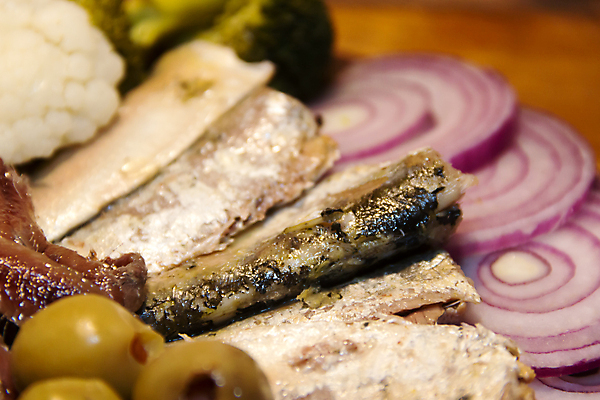 포토 JPG 해외이미지 전통 접시 음식 바다 백그라운드 토마토 채소 양파 건강 마늘 어류 요리 사람없음 식사 흰색 신선 그룹 맛 은색 작음 날것 피클 고립 단백질 절임 짠맛 해외202004 해외포토 식기 컬러 컨셉 수중동물 크기 영양소 파일형식 이미지허브