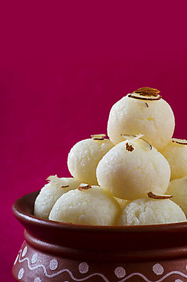 포토 JPG 해외이미지 디저트 사람없음 도자기 원형 사기그릇 인도음식 해외포토 도형 그릇 음식 동양음식 파일형식 이미지허브