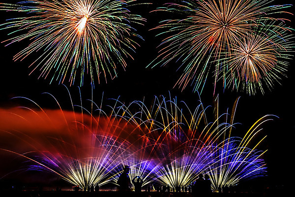 포토 JPG 해외이미지 행복 백그라운드 하늘 불 추상 휴가 불꽃 새로움 기념 이벤트 사람없음 빨간색 빛 컬러풀 파티 검은색 축제 어둠 자유 로켓 축하 4 야간 큼 폭발 연도 마법 7월 광 독립 해외202004 해외포토 자연요소 감정 컬러 컨셉 무늬 숫자 날짜 크기 파일형식 이미지허브