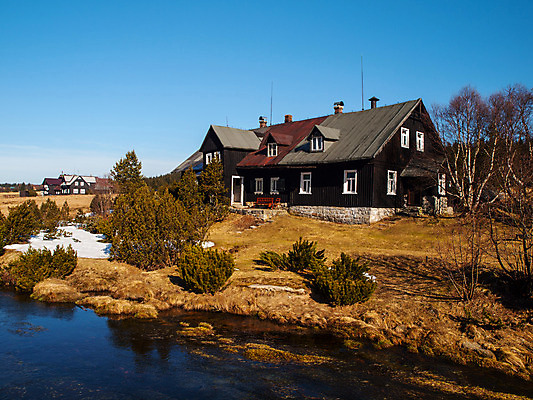 포토 JPG 해외이미지 나무 전통 어린이 건축양식 창문 학교 자연 지붕 산 주택 굴뚝 풍경 사람없음 야외 건물 목재 마을 시골 역사 고독 놀이터 숲 시골집 박물관 장면 체코 내추럴 공화국 보헤미아 샬레 옛날 스타일 해외202004 해외포토 식물 건축물 교육 건축 감정 유럽 나라 재료 놀이 실험기구 사람 생태계 파일형식 이미지허브