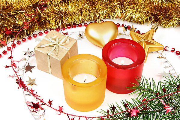 포토 JPG 해외이미지 나무 전통 계절 별 리본 크리스마스 겨울 공 유리 휴가 선물 사람없음 장식 빨간색 초록색 빛 노란색 장식볼 나뭇가지 하트 황금 12월 오브젝트 활 고립 광 구성 가문비나무 해외202004 해외포토 자연요소 모양 식물 기념일 컬러 재질 날짜 파일형식 이미지허브