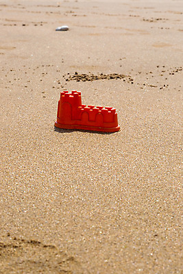 포토 JPG 해외이미지 라이프스타일 어린이 모래 여행 자연 놀이 표면 휴가 휴식 손잡이 그림자 사람없음 야외 파란색 장난감 햇빛 태양 맑음 공백 추위 게임 칼날 작음 플라스틱 수집 모래언덕 모종삽 삽 양동이 국자 휴양지 질감 보케 단절 파라다이스 해외202004 해외포토 자연요소 컬러 컨셉 재질 주방용품 날씨 사람 생활 장소 크기 언덕 생태계 파일형식 이미지허브