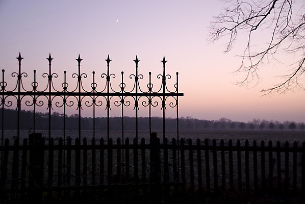 포토 JPG 해외이미지 겨울 농업 아침 풍경 사람없음 빛 농장 일출 일몰 시골 철 명상 대문 서리 포트 해외202004 해외포토 주간 계절 산업 문 노을 파일형식 이미지허브