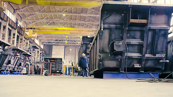 포토 JPG 해외이미지 식물 남자 산업 부분 공장 교통시설 자동차 노동자 실내 사람 사람없음 금속 기계 장비 공구 업무 작업 작업실 제조 만들기 짐차 무거움 정비공 용접 용접공 자동 철강 해외202004 해외포토 직업 육상교통 교통 공업 모션 재질 내부 도구 기술자 무게 시설 파일형식 이미지허브