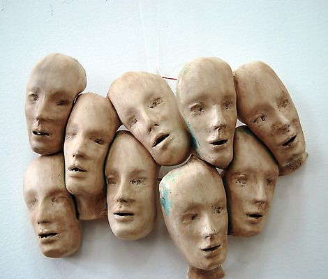 포토 JPG 해외이미지 여자 얼굴 미술 사람 사람없음 도자기 무서움 예술가 장인 비명 많음 해외202004 해외포토 감정 컨셉 문화예술 신체부위 파일형식 이미지허브