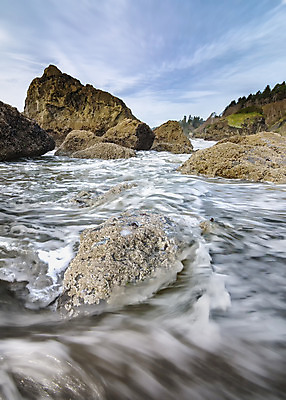 포토 JPG 해외이미지 구름 호수 파도 바다 섬 여행 백그라운드 자연 하늘 풍경 사람없음 야외 물 여름 파란색 컬러풀 일출 황혼 새벽 바위 저녁 장면 태평양 수평선 해외202004 해외포토 자연요소 계절 컬러 노을 일몰 돌_바위 야간 생태계 파일형식 이미지허브