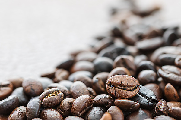 포토 JPG 해외이미지 커피 음료 음식 백그라운드 재료 아침 콩 씨앗 사람없음 농작물 갈색 검은색 어둠 침묵 에너지 뜨거움 그룹 맛 굽기 상쾌 유기농 향기 아로마 카푸치노 아로마테라피 에스프레소 흙더미 내추럴 모카 아라비카 카페인 카피스페이스 해외202004 해외포토 주간 식물 웰빙 감정 컬러 컨셉 농업 곡류 소리 흙 공백 구이 냄새 테라피 파일형식 더미 이미지허브