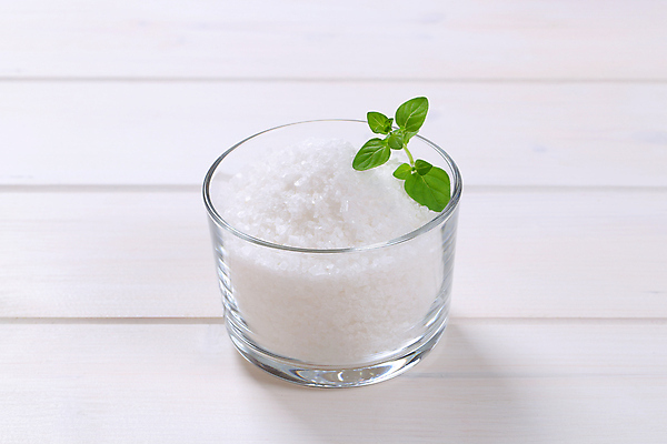 포토 JPG 해외이미지 재료 휴식 사람없음 컵 스파 허브 피부관리 입욕소금 해외202004 해외포토 식물 식기 컨셉 뷰티 미용용품 소금 파일형식 이미지허브