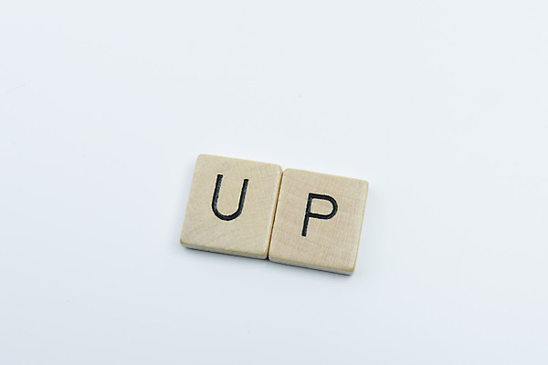 포토 JPG 해외이미지 조각 컨셉 사람없음 목재 단어 글로벌 상점 그물 이름 편지 읽기 고립 구성 해외202004 해외포토 나무 문자 재료 모션 파일형식 이미지허브