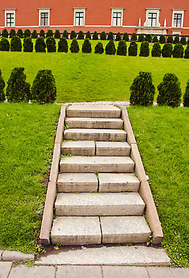 포토 JPG 해외이미지 식물 디자인 공원 유럽 여행 건축양식 거리 사람없음 야외 건물 초록색 빛 계단 도시 역사 정사각형 단계 해외202004 해외포토 도형 건축물 공공시설 건축 나라 컬러 파일형식 이미지허브