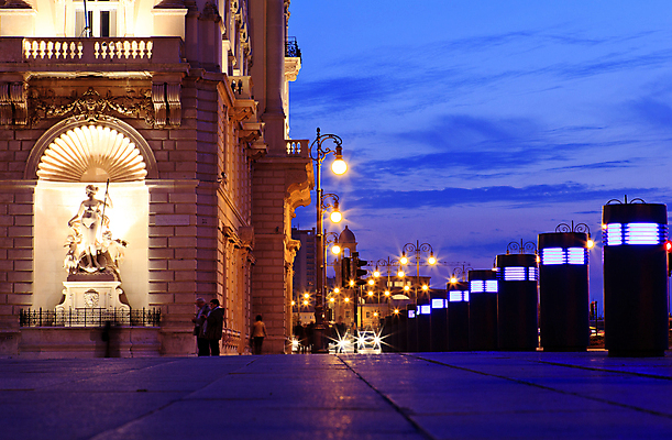 포토 JPG 해외이미지 문화 조각 여행 건축양식 하늘 거리 미술 사람없음 힘 일몰 이탈리아 축하 도시 역사 재산 야간 신화 기념물 명예 금성 해외202004 해외포토 자연요소 건축 유럽 컨셉 문화예술 금융 노을 행성 파일형식 이미지허브