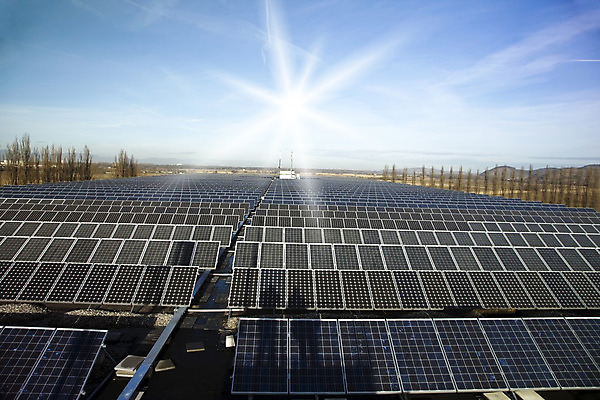 포토 JPG 해외이미지 미래 세포 독일 사람없음 초록색 파란색 빛 태양 환경 재활용 에너지 변화 보호 태양에너지 산소 생태학 수집가 실리콘 오존 해외202004 해외포토 자연요소 직업 교육 유럽 컬러 컨셉 원소 그린에너지 친환경 파일형식 이미지허브