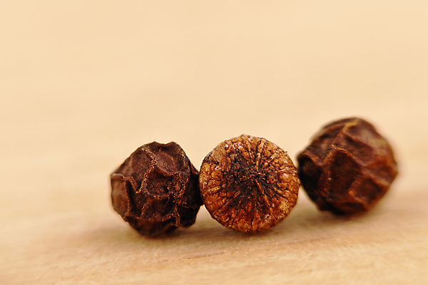 포토 JPG 해외이미지 음식 채소 재료 건조 요리 씨앗 사람없음 목재 주방 검은색 양념 조미료 향신료 유기농 날것 후추 채식주의자 해외202004 해외포토 나무 식물 웰빙 컬러 채식 향미료 파일형식 이미지허브