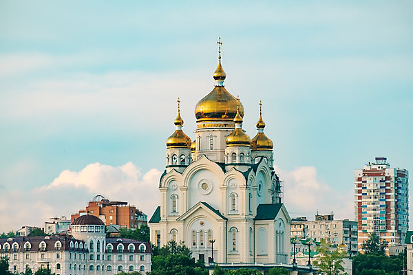 포토 JPG 해외이미지 나무 디자인 아시아 종교 여행 백그라운드 건축양식 자연 하늘 부동산 새로움 풍경 사람없음 야외 건물 초록색 물 여름 파란색 강 도시풍경 성당 교회 맑음 황혼 일몰 흰색 도시 변화 러시아 멀리 동쪽 천연기념물 러시아인 해외202004 해외포토 자연요소 서양인 식물 건축물 계절 건축 유럽 나라 컬러 컨셉 종교건축 날씨 노을 재산 방향 생태계 파일형식 이미지허브
