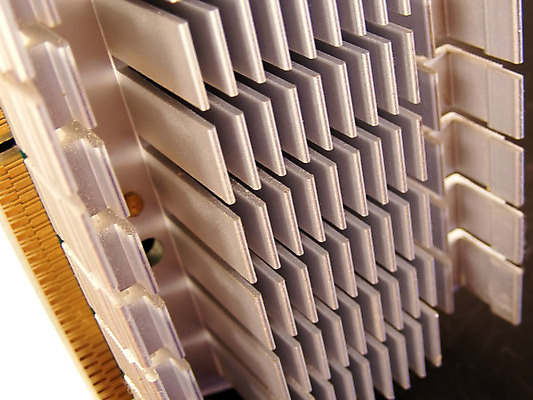 포토 JPG 해외이미지 모양 디자인 산업 선 과학 백그라운드 부분 엄마 추상 미래 기술 사람없음 컴퓨터 금속 힘 블록 장비 뜨거움 닫기 은색 연결 시원함 묘사 오브젝트 전자 냉각기 라디에이터 마더보드 메인보드 옛날 프로세서 스타일 해외202004 해외포토 컬러 컨셉 무늬 가족 모션 재질 전자제품 파일형식 이미지허브