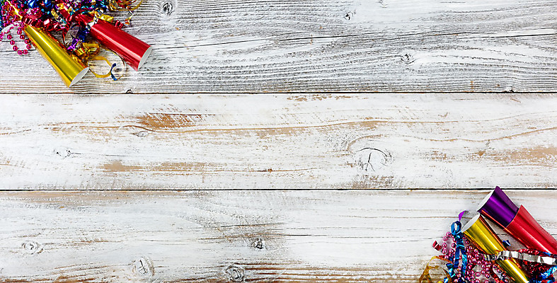 포토 JPG 해외이미지 계절 행복 백그라운드 탁자 휴가 새로움 새해 기념 뿔 사람없음 목재 장식 파티 축제 흰색 시골 황금 12월 연도 꽃가루 1월 카피스페이스 해외202004 해외포토 나무 감정 컬러 가구 컨셉 재료 이벤트 공백 날짜 가루 파일형식 이미지허브