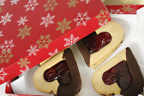 포토 JPG 해외이미지 계절 음식 크리스마스 사탕 선물 사랑 요리 사람없음 상자 쿠키 케이크 초콜릿 하트 맛 잼 굽기 주기 해외202004 해외포토 모양 기념일 감정 컨셉 모션 디저트 소스_음식 구이 파일형식 이미지허브