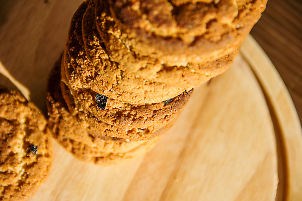 포토 JPG 해외이미지 음식 백그라운드 디저트 요리 사람없음 갈색 쿠키 과자 케이크 원형 달콤 맛 아침식사 굽기 내추럴 해외202004 해외포토 도형 컬러 컨셉 식사 구이 파일형식 이미지허브