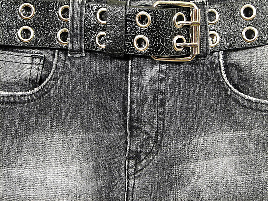 포토 JPG 해외이미지 옷 바지 사람없음 유행 검은색 회색 벨트 청바지 직물 주머니 가죽 지퍼 서쪽 스트랩 옛날 스타일 해외202004 해외포토 잡화 컬러 하의 방향 파일형식 이미지허브