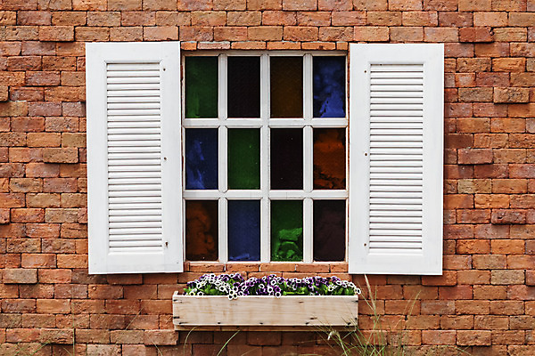 포토 JPG 해외이미지 꽃 벽 창문 벽돌 사람없음 빨간색 빛 갈색 거울 수확 흰색 복고 해외202004 해외포토 식물 컬러 농업 파일형식 이미지허브