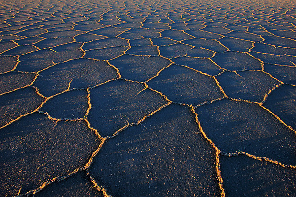 포토 JPG 해외이미지 구름 호수 여행 백그라운드 패턴 자연 하늘 표면 파노라마 풍경 사람없음 야외 물 파란색 컬러풀 세계 태양 반사 일출 미국 침묵 일몰 거울 사막 달 흰색 황무지 플랫 매끈함 화산 소금 장면 남쪽 무한 볼리비아 수평선 해외202004 해외포토 자연요소 컬러 북아메리카 무늬 산 촬영기법 아메리카 노을 소리 감각 방향 생태계 파일형식 이미지허브