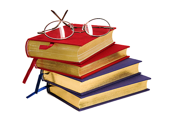 포토 JPG 해외이미지 안경 취미 사람없음 책 독서 쌓기 검은색 4 황금 읽기 고립 해외202004 해외포토 잡화 컬러 모션 숫자 파일형식 이미지허브