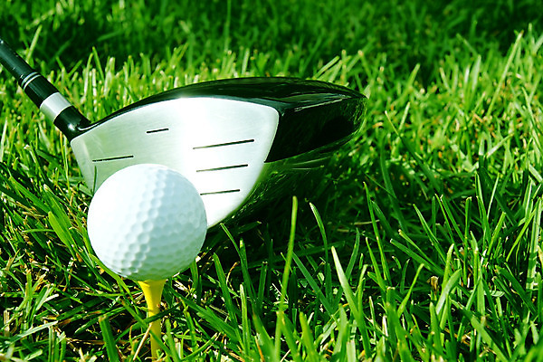 포토 JPG 해외이미지 스포츠 여행 골프 공 휴가 집게 잔디 취미 사람없음 야외 초록색 노란색 맑음 운전 게임 흰색 막대기 닫기 강의 묘사 그네 클럽 질감 골프티 때리기 스트라이크 타격 카피스페이스 해외202004 해외포토 식물 컬러 모션 놀이 날씨 골프용품 구기 공백 파일형식 이미지허브