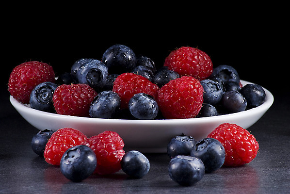 포토 JPG 해외이미지 접시 계절 열매 음식 백그라운드 다이어트 과일 재료 자연 디저트 건강 씨앗 사람없음 빨간색 여름 파란색 쌓기 정원 검은색 신선 달콤 맛 먹기 상쾌 유기농 블루베리 산딸기 블랙베리 내추럴 고립 섞기 숙성 채식주의자 해외202004 해외포토 식물 식기 웰빙 감정 컬러 컨셉 모션 생태계 채식 파일형식 이미지허브