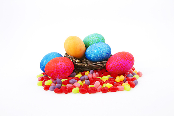 포토 JPG 해외이미지 오렌지 휴가 부활절 사탕 사람없음 가로 빨간색 초록색 파란색 나뭇가지 둥지 흰배경 카피스페이스 해외202004 해외포토 나무 기념일 컬러 백그라운드 과일 디저트 공백 흰색 파일형식 이미지허브