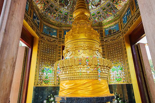 포토 JPG 해외이미지 아시아 종교 여행 불교 건축양식 태국 하늘 미술 사람없음 건물 장식 관광지 조각상 탑 사찰 역사 황금 고급 수도원 랜드마크 명승지 사리탑 옛날 해외202004 해외포토 건축물 건축 나라 컨셉 종교건축 문화예술 풍경 조형물 파일형식 이미지허브
