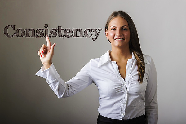 포토 JPG 해외이미지 여자 컨셉 비즈니스 텍스트 성공 열쇠 한명 미소 갈색 판매 믿음 터치 가리킴 비즈니스우먼 목표 계획 서비스 컨설턴트 블라우스 정직 경영 마케팅 완벽 완전 해외202004 해외포토 1 감정 컬러 상의 표정 사람 손짓 직장인 전문직 상담 파일형식 이미지허브