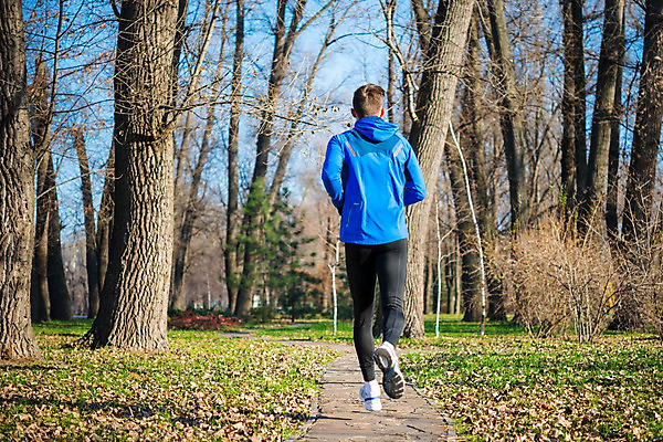 포토 JPG 해외이미지 라이프스타일 공원 남자 건강 한명 사람 성인 야외 달리기 조깅 운동 맑음 연습 성인남자한명만 해외202004 해외포토 1 공공시설 모션 날씨 생활 남자한명만 성인남자만 파일형식 이미지허브