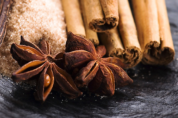 포토 JPG 해외이미지 전통 계절 별 음료 음식 백그라운드 크리스마스 재료 콩 건조 씨앗 사람없음 장식 가로 갈색 검은색 어둠 장비 에너지 흰색 양념 막대기 닫기 맛 낟알 설탕 허브 향신료 향기 만들기 아로마 향 내추럴 고립 바닐라 시나몬 해외202004 해외포토 자연요소 식물 기념일 컬러 컨셉 모션 곡류 냄새 향미료 파일형식 이미지허브