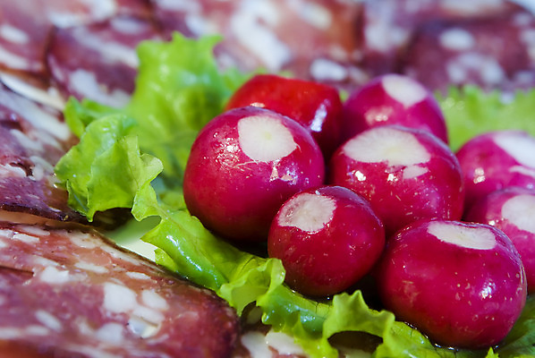 포토 JPG 해외이미지 라이프스타일 음식 잎 다이어트 토마토 채소 샌드위치 건강 육류 사람없음 초록색 식사 저녁식사 소고기 추위 바게트 상추 먹기 준비 햄 길이 점심식사 살라미 식품점 총각무 개조 해외202004 해외포토 식물 빵 컬러 식재료 모션 생활 상점 무 파일형식 이미지허브