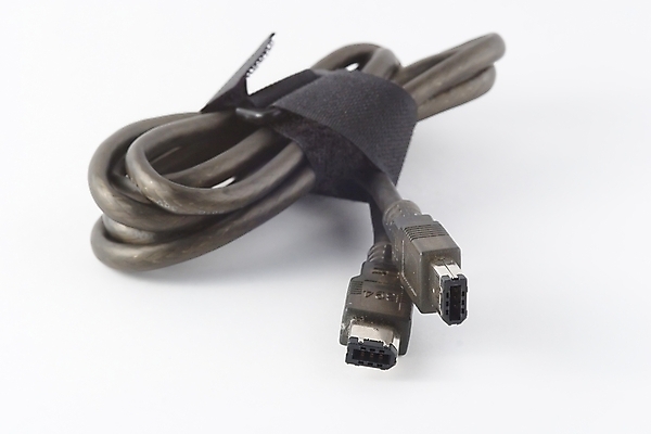 포토 JPG 해외이미지 이동 인터넷 일러스트 통신 사람없음 야외 전자제품 컴퓨터 디지털 자료 장비 정보 플러그 연결 접속 휴대용 플라스틱 USB 속도 전자 철사 수납 포트 동영상 인터페이스 표준 하드웨어 해외202004 해외포토 컨셉 재질 오브젝트 파일형식 이미지허브