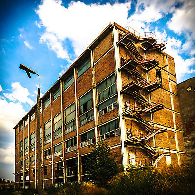 포토 JPG 해외이미지 산업 벽 백그라운드 건축양식 창문 공장 유리 벽돌 직장 사람없음 내부 건물 빛 금속 검은색 어둠 수확 도시 폐기물 위험 버리기 창고 복고 먼지 낭비 구식 그런지 깨짐 방치 썩음 옛날 철강 파멸 해외202004 해외포토 건축물 건축 컬러 컨셉 농업 회사 공업 모션 재질 쓰레기 파일형식 소멸 이미지허브