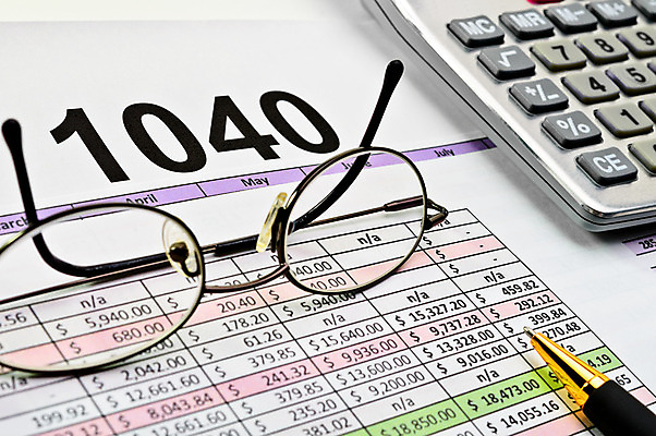 포토 JPG 해외이미지 계절 종이 안경 컨셉 돈 회사 비즈니스 설명 팜플렛 사람없음 숫자 펜 달러 미국 봄 저축 계산기 시간 업무 결과 계획 4월 서식 문서 법 이익 온라인 회계 기간 세금 수입 예산 적자 조언 환불 회계사 과세 해외202004 해외포토 직업 문자 잡화 북아메리카 모션 문구용품 금융 경제 필기구 장비 작업 날짜 재산 파일형식 이미지허브