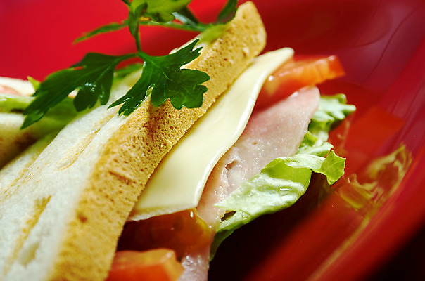 포토 JPG 해외이미지 접시 음식 빵 조각 아침 치즈 서브 샌드위치 건강 요리 사람없음 빨간색 식사 저녁식사 흰색 신선 아침식사 바게트 작음 자르기 햄 훈제 점심식사 고립 해외202004 해외포토 주간 식기 컬러 모션 유제품 육류 크기 파일형식 이미지허브