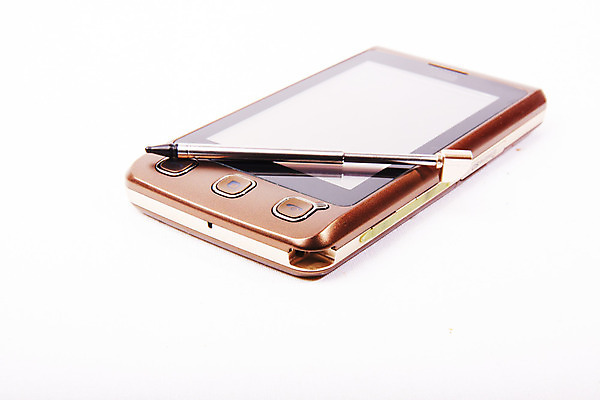 포토 JPG 해외이미지 인터넷 통신 열쇠 모바일 말하기 대화 사람없음 단어 스마트폰 소리 터치 반지 메시지 연결 접속 전화기 철사 문자메시지 해외202004 해외포토 문자 장신구 모션 핸드폰 스마트기기 파일형식 이미지허브