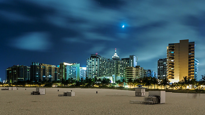 포토 JPG 해외이미지 모래 여행 건축양식 하늘 휴가 휴식 풍경 사람없음 건물 물 저녁 인도양 마이애미 플로리다 해외202004 해외포토 자연요소 건축물 건축 바다 컨셉 미국 야간 파일형식 이미지허브