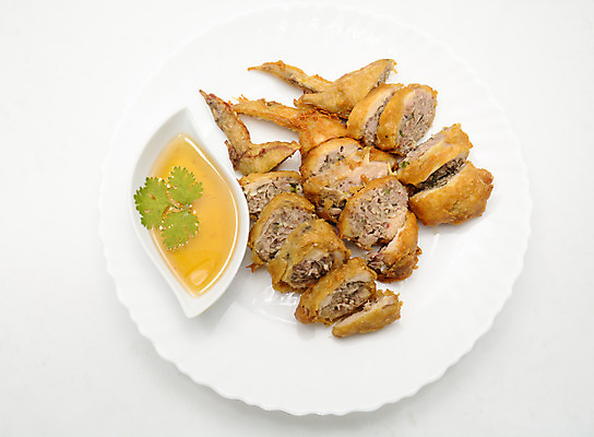 포토 JPG 해외이미지 전통 접시 음식 백그라운드 크리스마스 날개 채소 탁자 육류 요리 사람없음 빨간색 초록색 갈색 파티 식당 식사 저녁식사 치킨 튀김 흰색 축하 뜨거움 고명 맛 그릴 바비큐 굽기 속도 매움 칼로리 칠면조 점심식사 폭식 빵가루 해외202004 해외포토 식기 기념일 컬러 가구 컨셉 식재료 조류 주방용품 이벤트 상점 구이 닭고기요리 파일형식 이미지허브