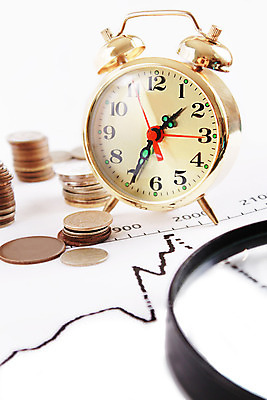 포토 JPG 해외이미지 백그라운드 돈 비즈니스 유리 돋보기 사람없음 그래픽 빛 숫자 반사 쌓기 금속 동전 거래 저축 성장 흰색 그룹 시장 재산 황금 좌절 심볼 속도 투자 보물 흙더미 빚 고립 해외202004 해외포토 문자 감정 컬러 컨셉 모션 재질 금융 경제 흙 파일형식 더미 이미지허브