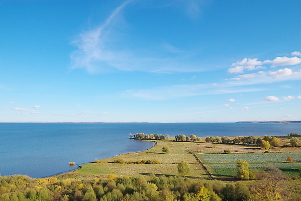 포토 JPG 해외이미지 구름 계절 잎 자연 하늘 날씨 풍경 사람없음 야외 가로 여름 파란색 빛 강 햇빛 태양 환경 침묵 자유 가을 땅 지역 수평선 해외202004 해외포토 자연요소 식물 컬러 컨셉 소리 생태계 파일형식 이미지허브