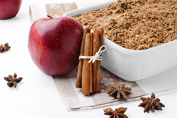 포토 JPG 해외이미지 전통 접시 영어 열매 리본 음식 빵 컨셉 크리스마스 과일 디저트 영국 요리 사람없음 가로 빨간색 케이크 침묵 껍질 흰색 직물 달콤 아침식사 사과 굽기 활 복숭아 토핑 푸딩 자두 부스러기 섞기 시나몬 타르트 페스츄리 핸드메이드 귀리 해외202004 해외포토 식물 문자 식기 기념일 유럽 컬러 곡류 식사 소리 맛 구이 파이_빵 파일형식 이미지허브