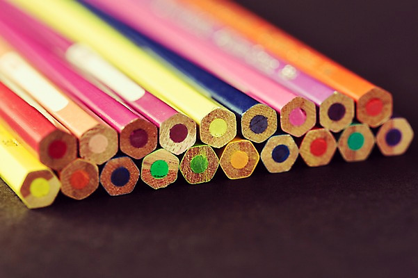 포토 JPG 스튜디오촬영 백그라운드 학용품 색연필 실내 사람없음 필기구 오브젝트 국내포토 문구용품 내부 파일형식