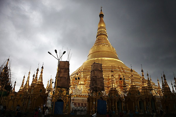 포토 JPG 주간 해외 아시아 불교 풍경 사람없음 야외 불탑 미얀마 쉐다곤파고다 양곤 국내포토 자연요소 나라 종교 종교건축 파일형식
